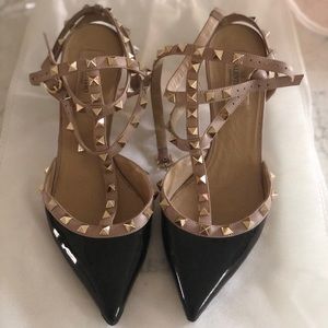 Valentino Rockstud Kitten heel